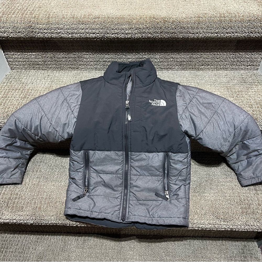 VGUC Boys Grey North Face Winter Coat Size 7/8